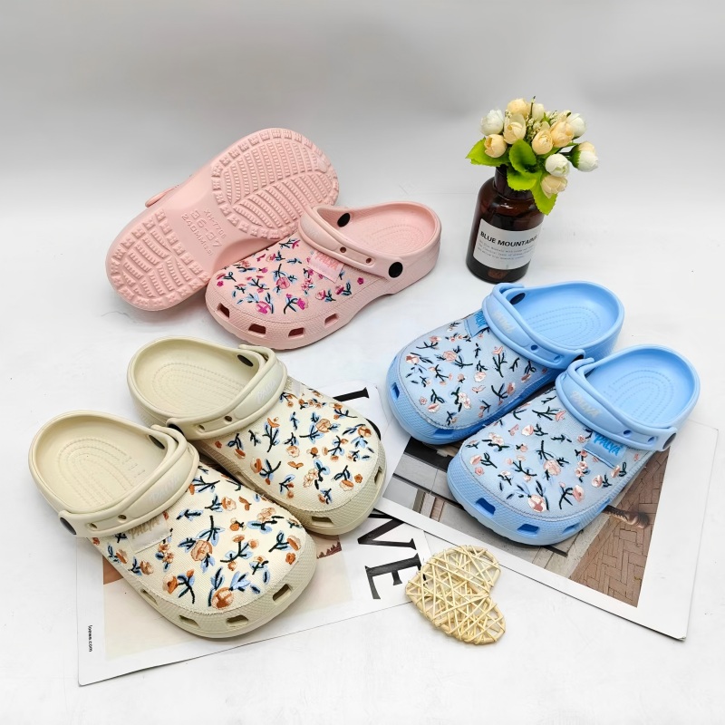 Women Fabric Covered Adjustable Strap Non Slip EVA Garden Clogs(2)